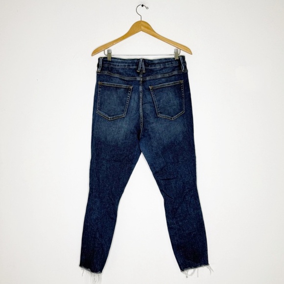 Good American Good Waist Crop Jeans Blue678 Distressed Raw Hem Size 15 - Picture 2 of 7